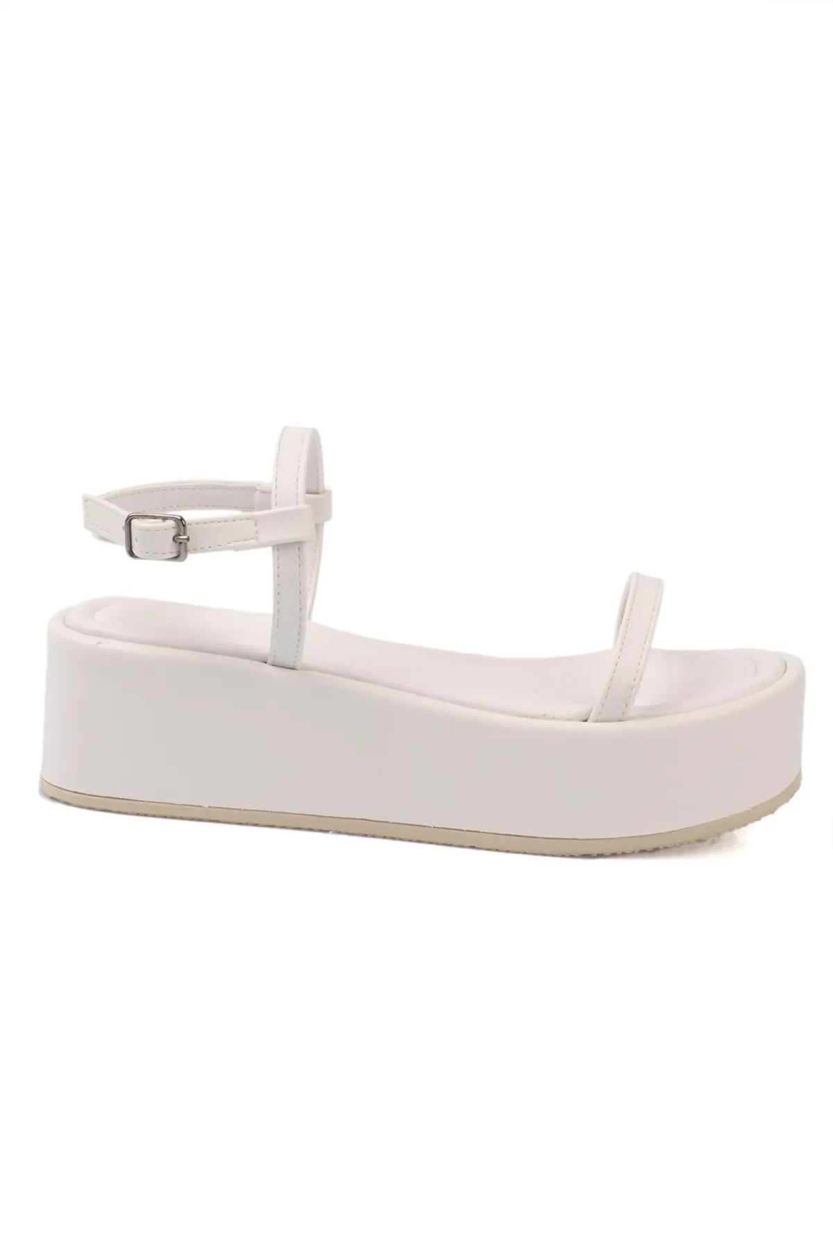 Capone Outfitters  Dünne Damen-Flatform-Sandalen mit Doppelriemen und Keilabsatz