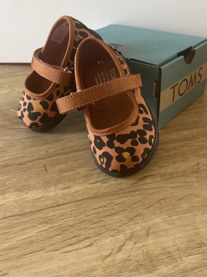 TOMS Slipper 