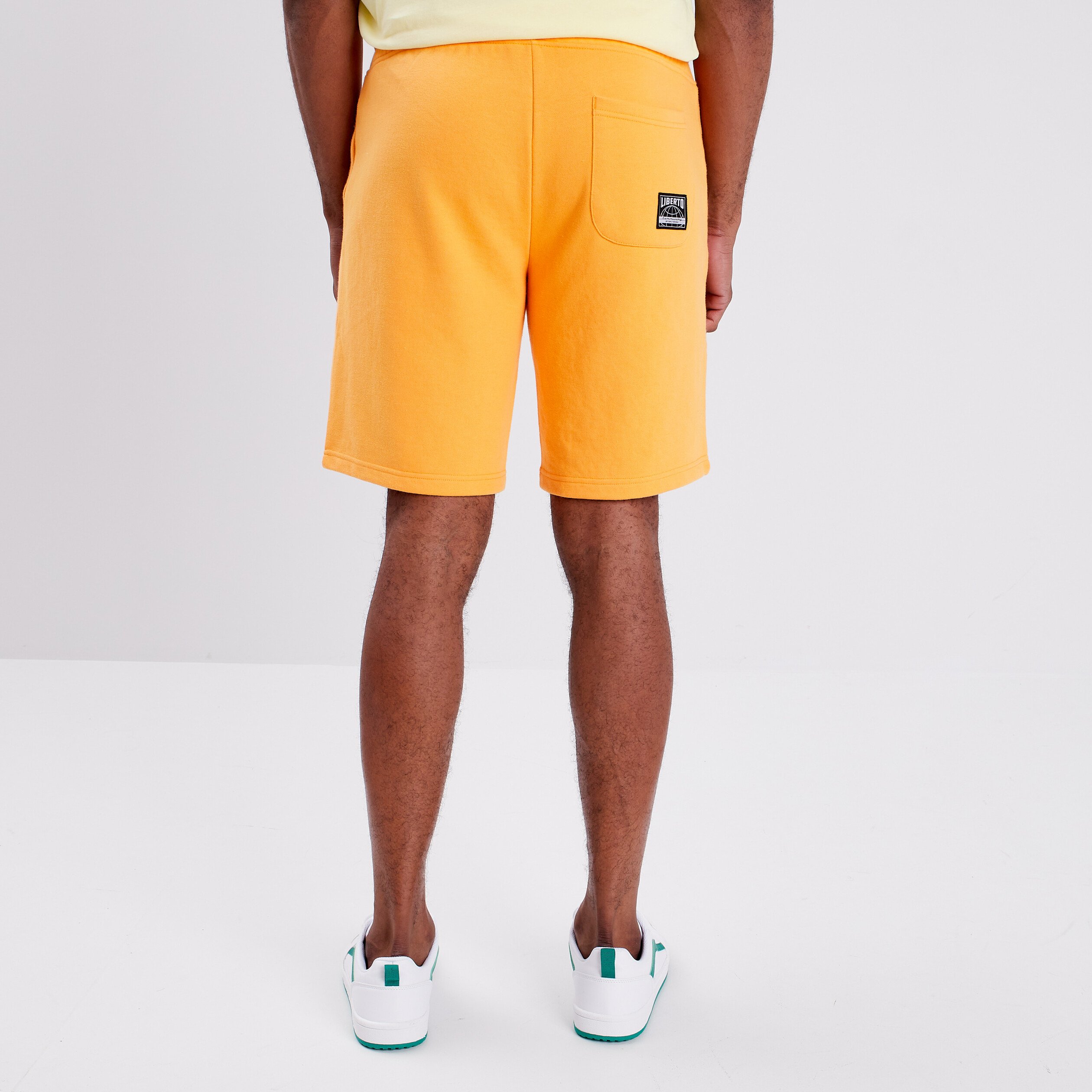 Jogging-Short droit avec poches orange homme | La Halle