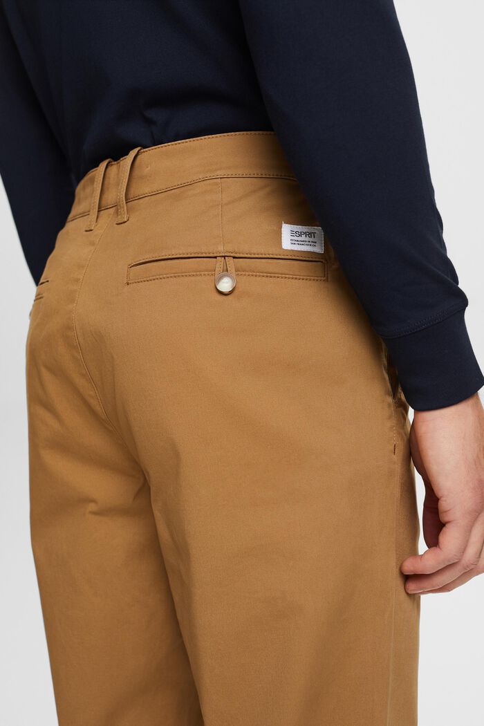 Gerade geschnittene Chino aus Baumwolltwill