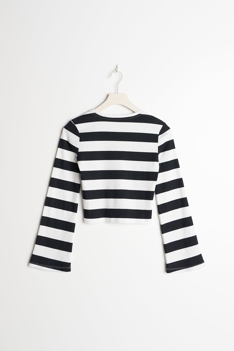 S trumpet sleeve top
