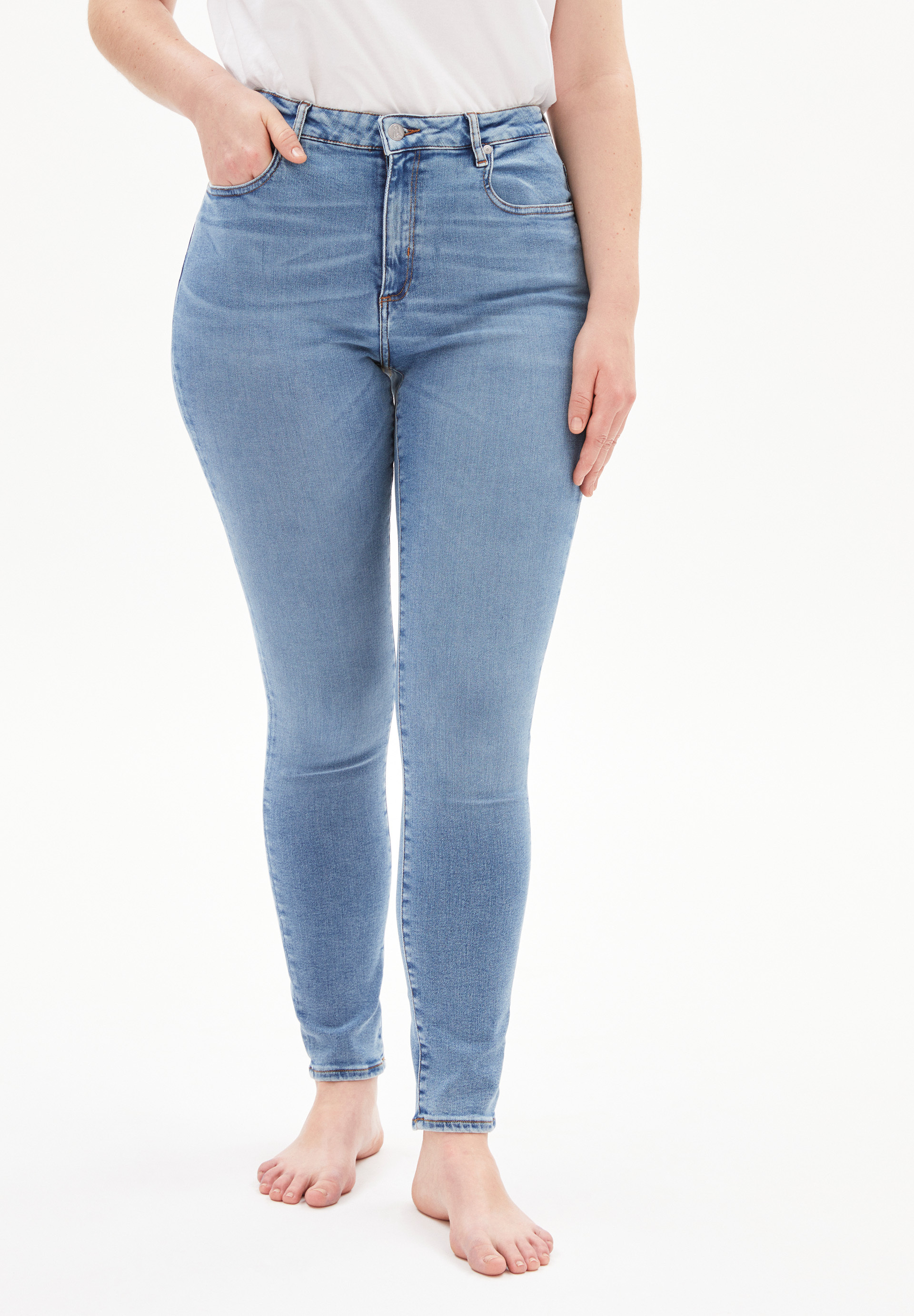 Skinny Leg Mid Waist aus Bio-Baumwoll Mix