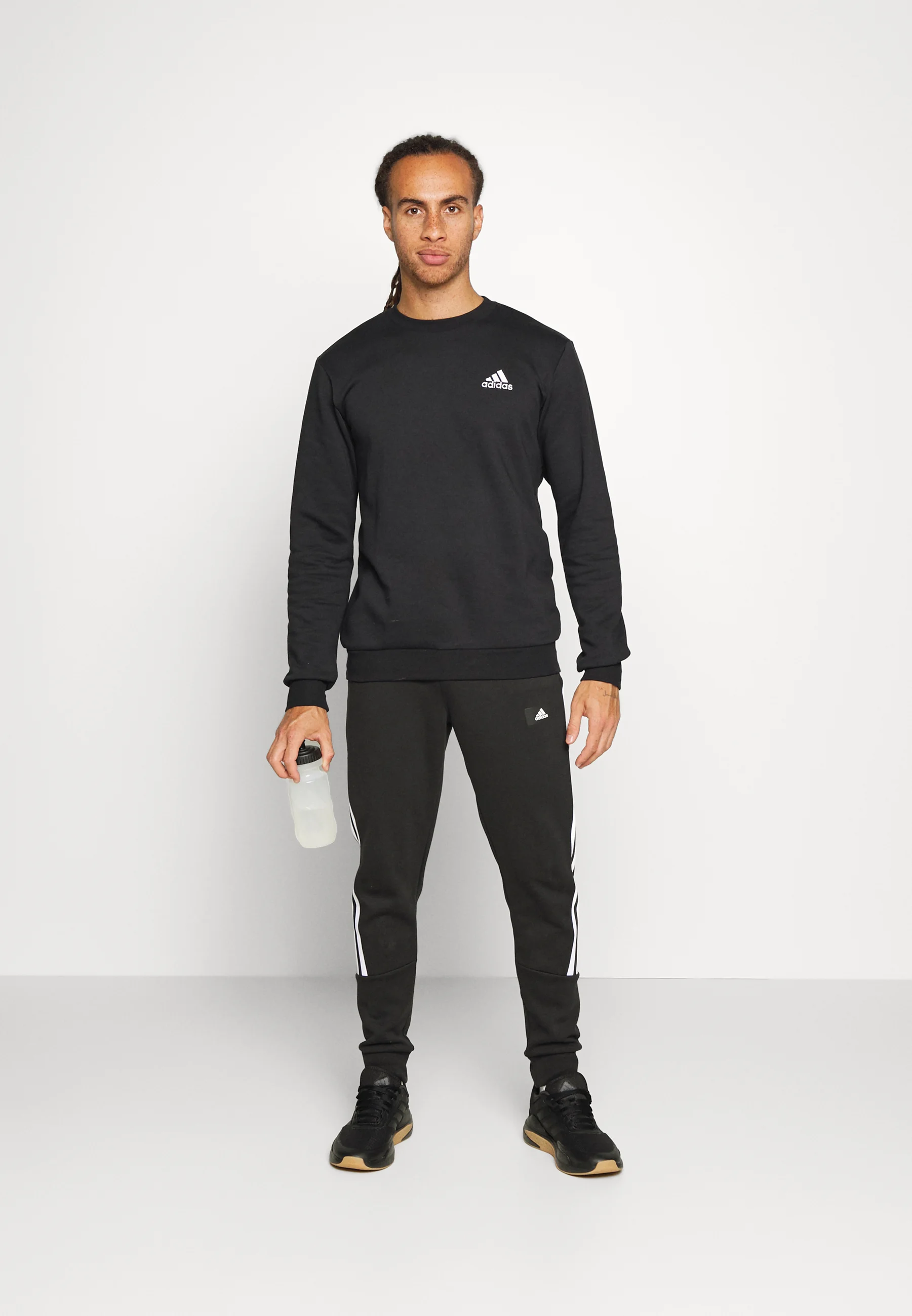 adidas Sportswear ESSENTIALS - Sudadera