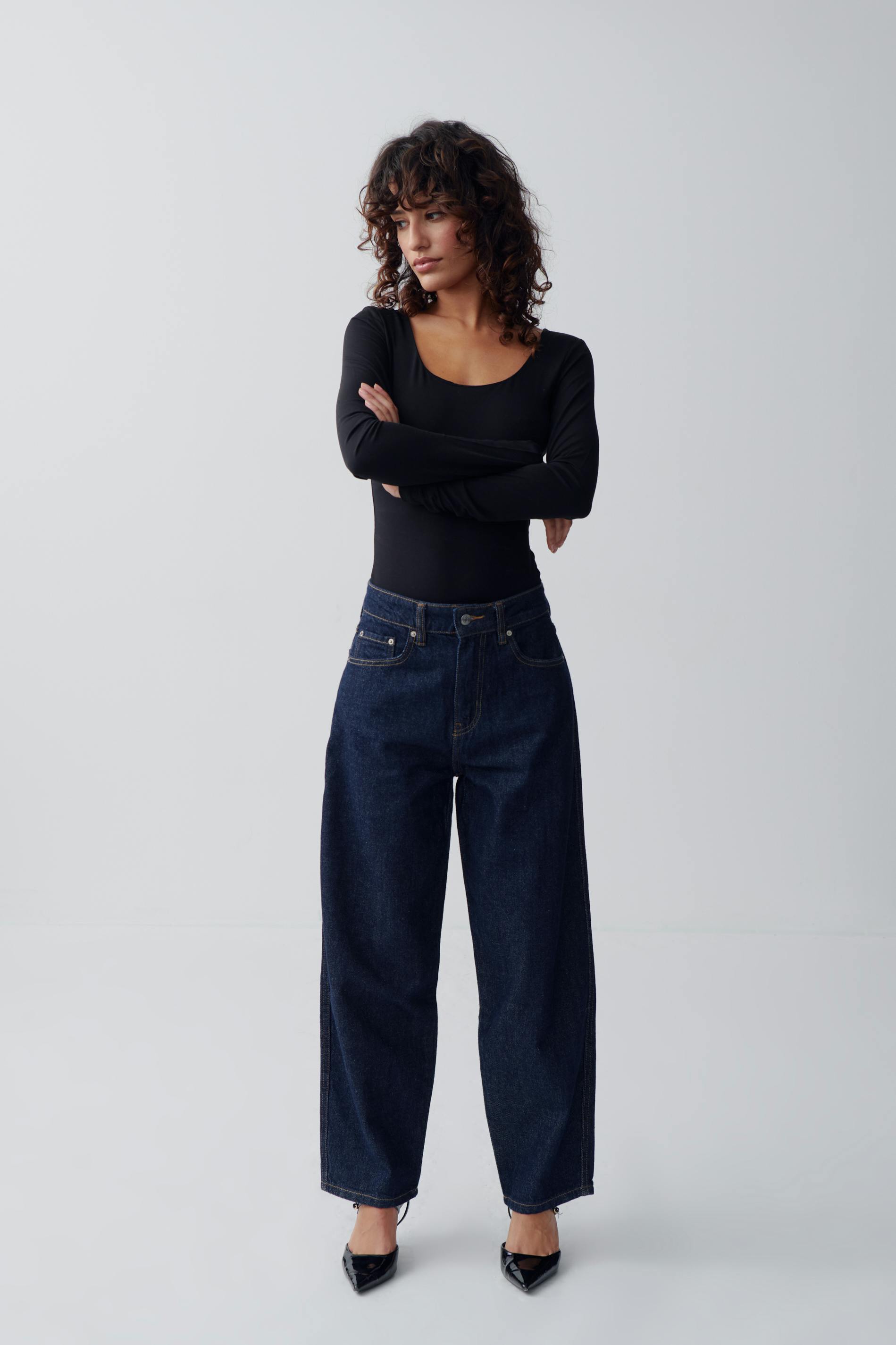 Barrel jeans