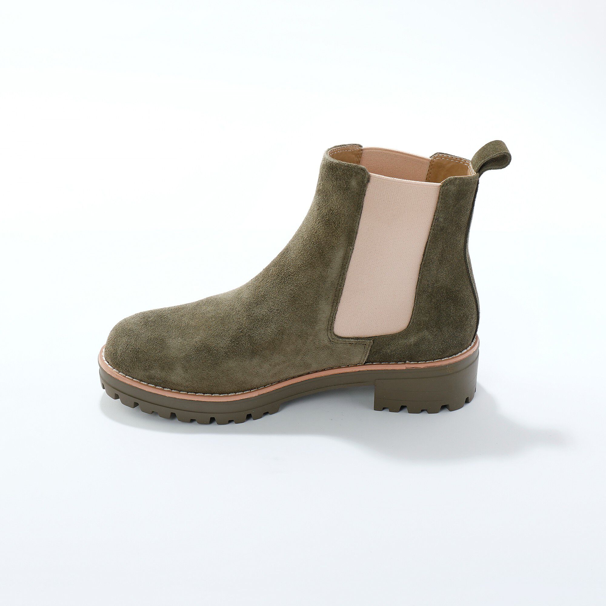 Boots chelsea croûte de cuir, semelle crantée épaisse