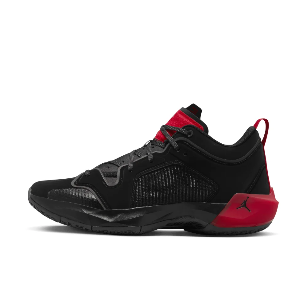 NIKE JORDAN XXXVII LOW DQ4122-007 / schwarz