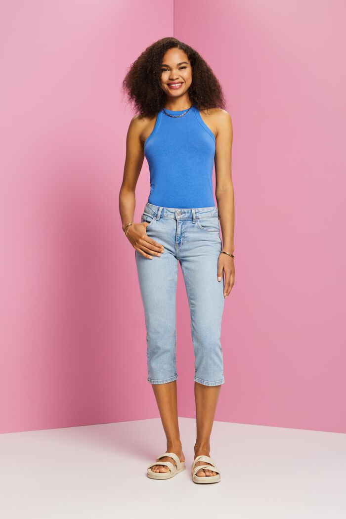 Capri-Jeans mit mittelhohem Bund