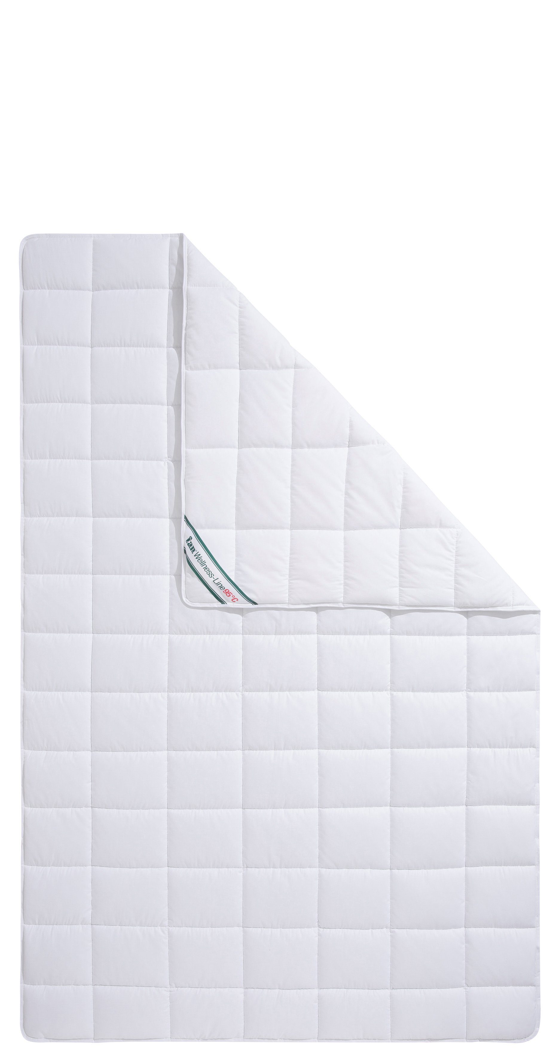 Kunstfaserbettdecke, Wellness Line, f.a.n. Schlafkomfort, Füllung: Polyester, Bezug: 100% Baumwolle, kochfest bis 95 °C - mit immer wieder aufschüttelbarer Faserfüllung