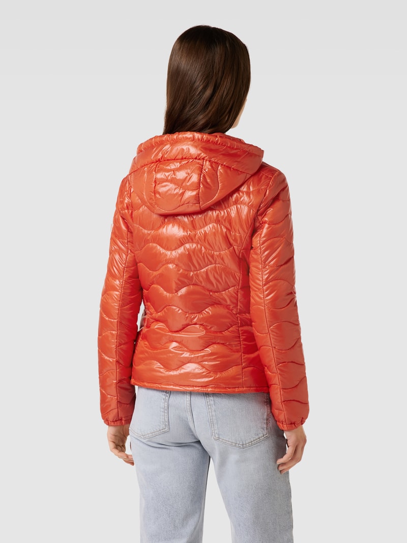 Steppjacke in Glanz-Optik in orange