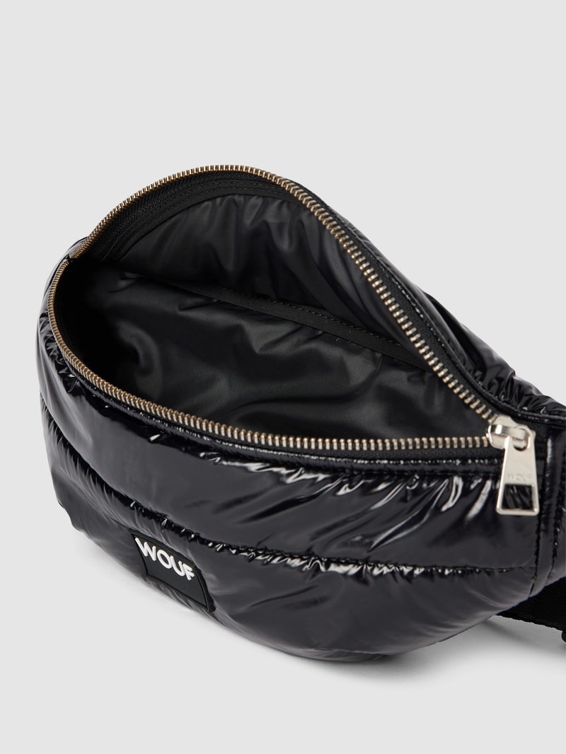 Bauchtasche mit Steppnähten Modell 'Glossy' in schwarz