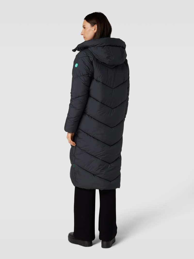 Steppmantel mit Label-Applikation Modell 'JANIS' in schwarz