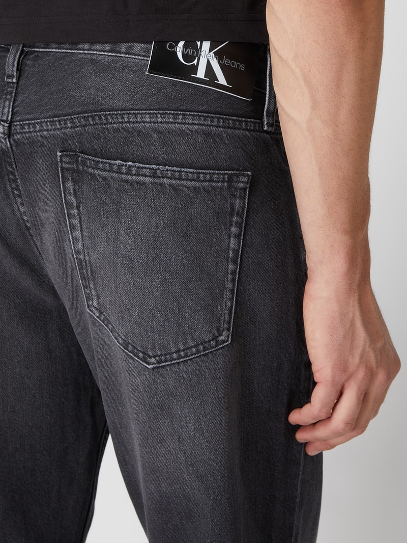 90s Straight Fit Cropped Jeans aus Baumwolle  in anthrazit