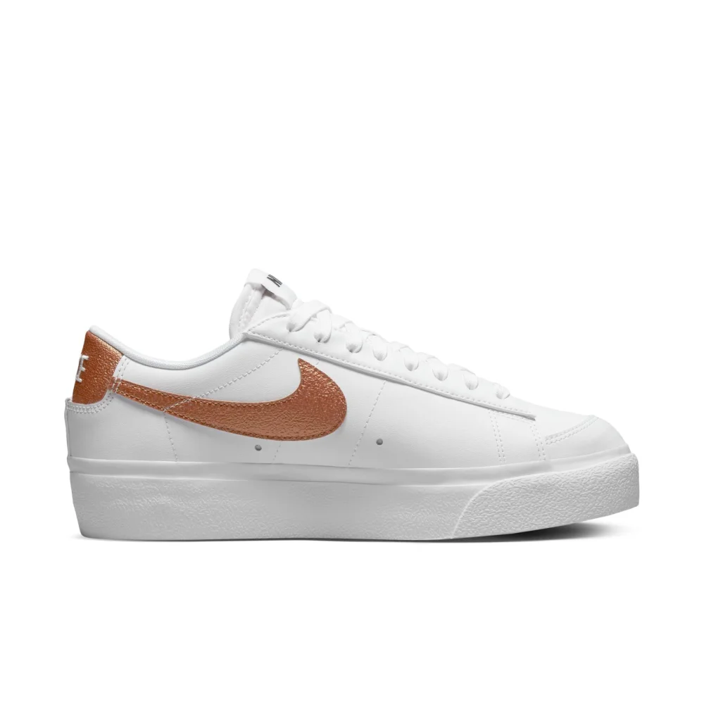 Nike Blazer Low Platform DQ7571-100 / weiss