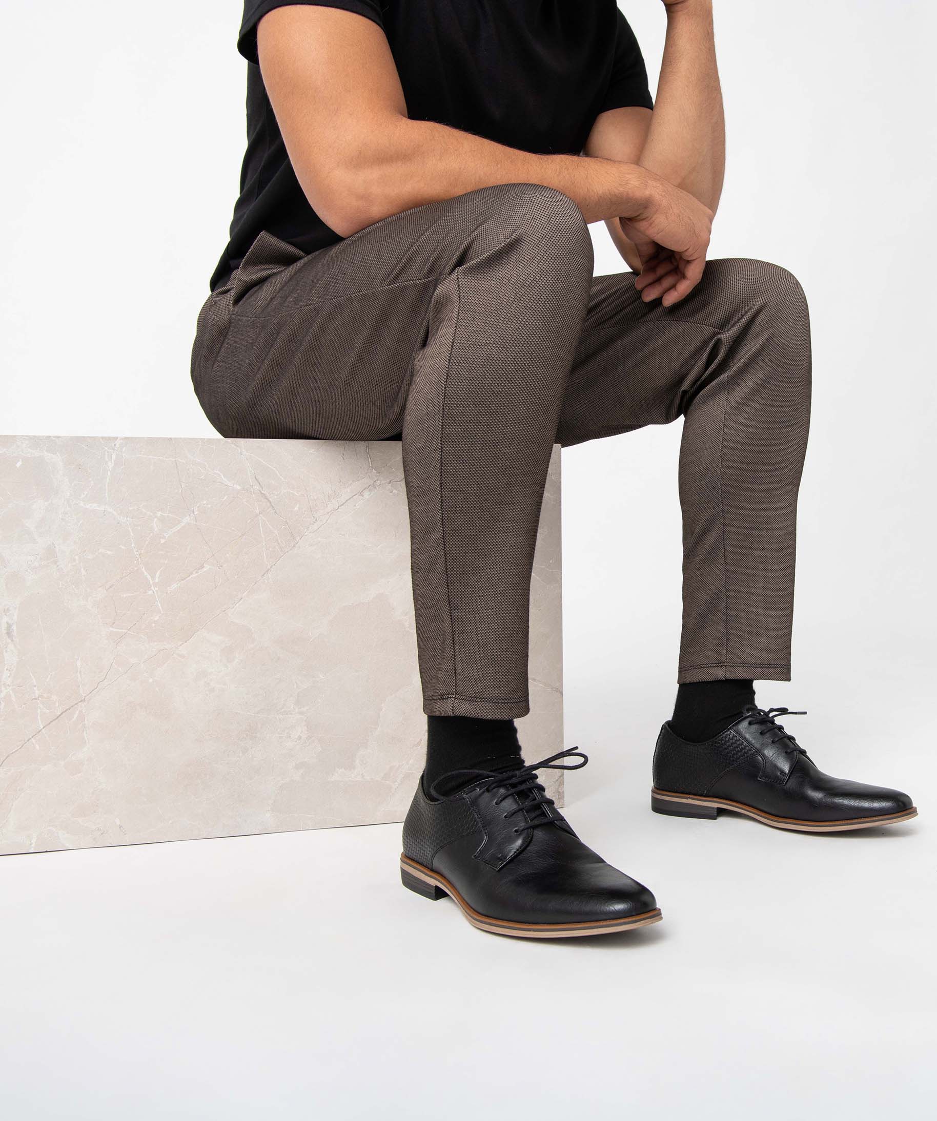 Derbies homme unis en matière lisse avec effet tressé noir | GEMO