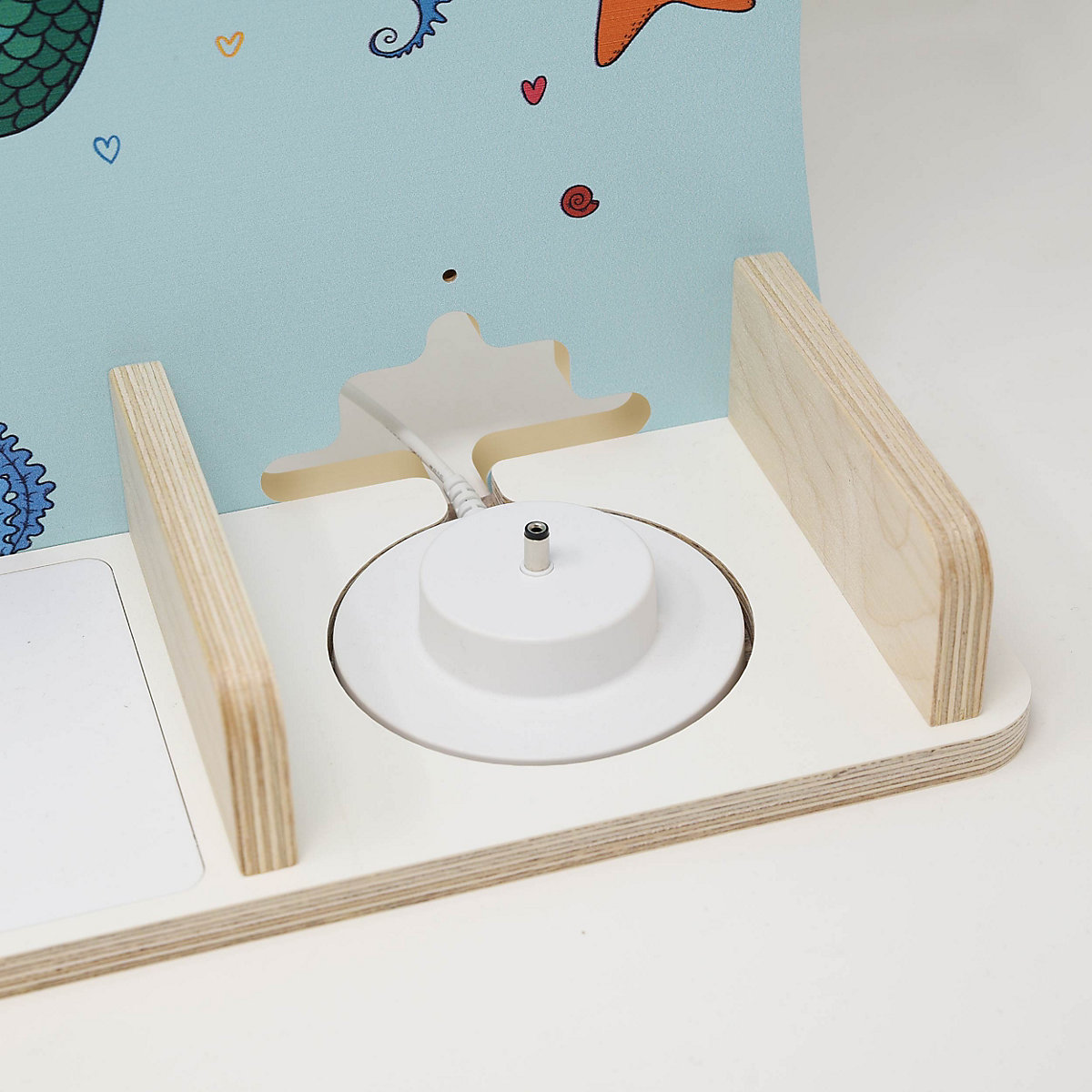 Regal für Musikbox 