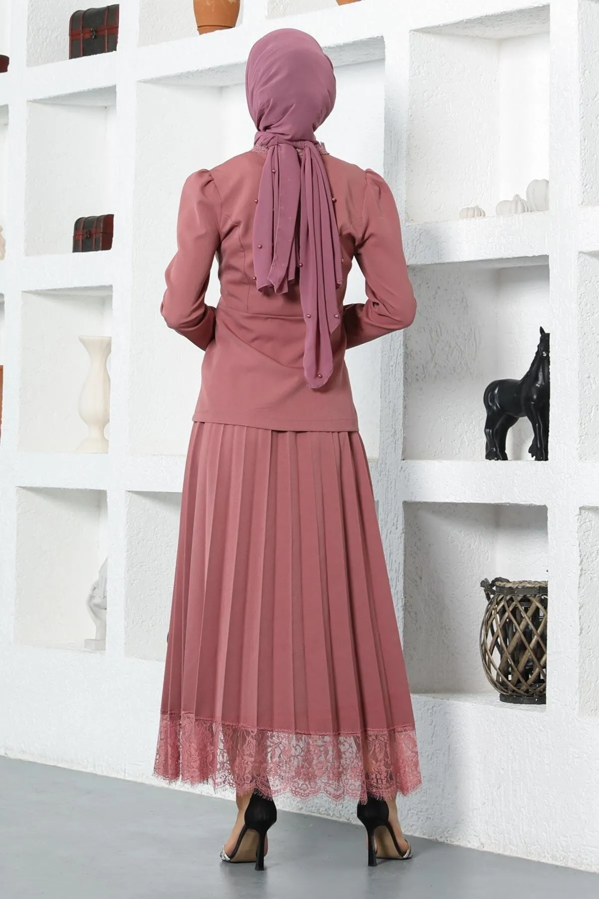 Modamihram  Rockanzug mit Spitzendetail, Dusty Rose 17100