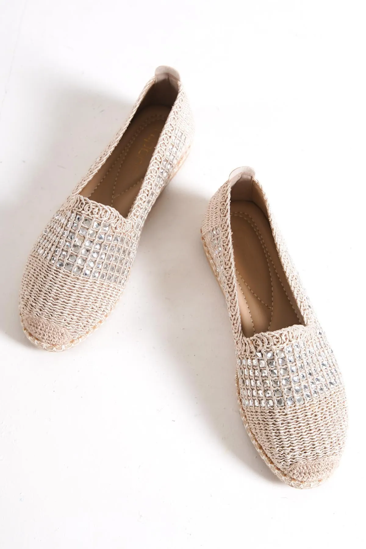 Capone Outfitters  Capone Oval Toe Stone Beige Damen-Slip-On-Seil-Espadrille