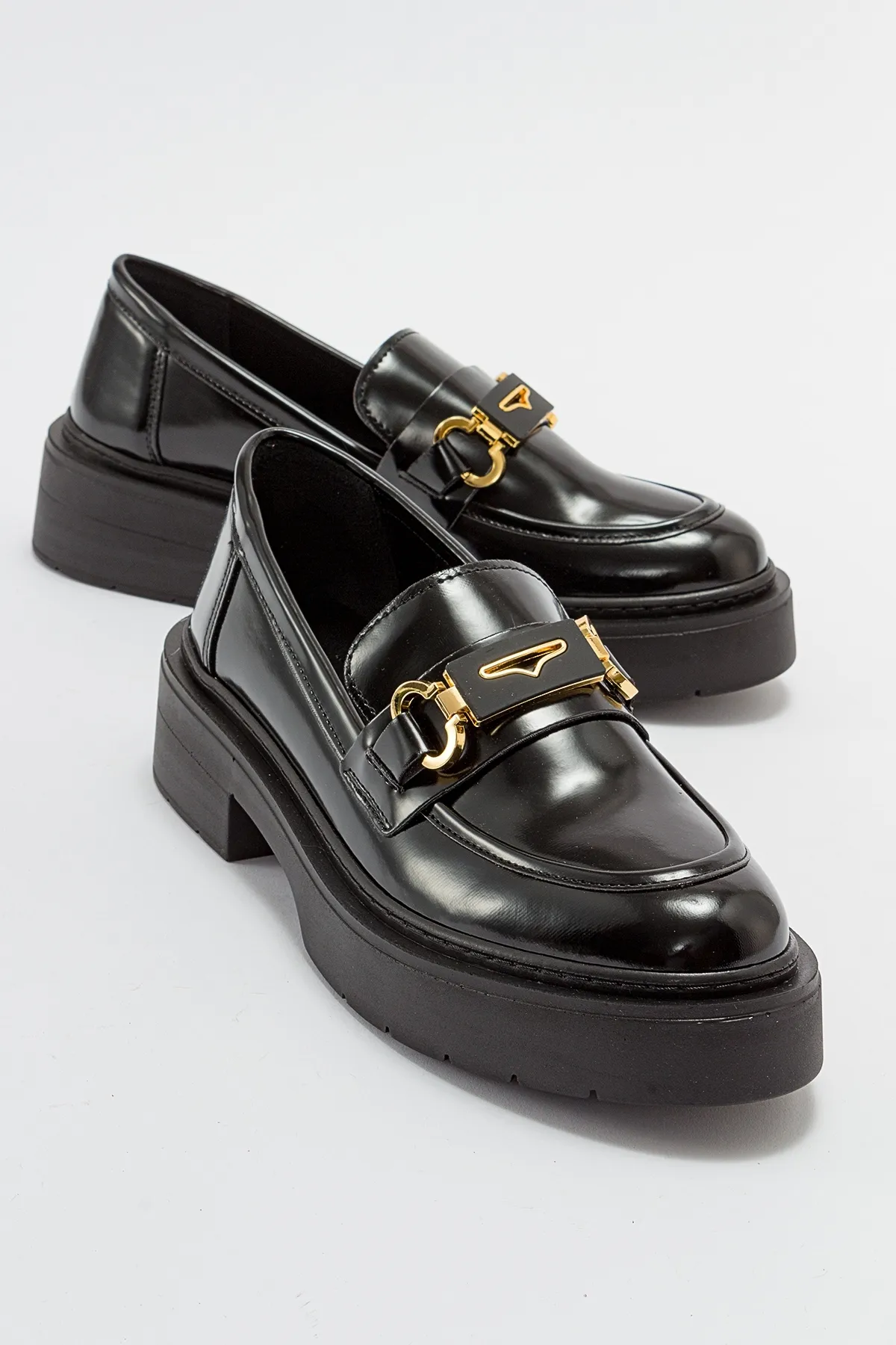 LuviShoes  UNTE Black Opening Damen-Loafer