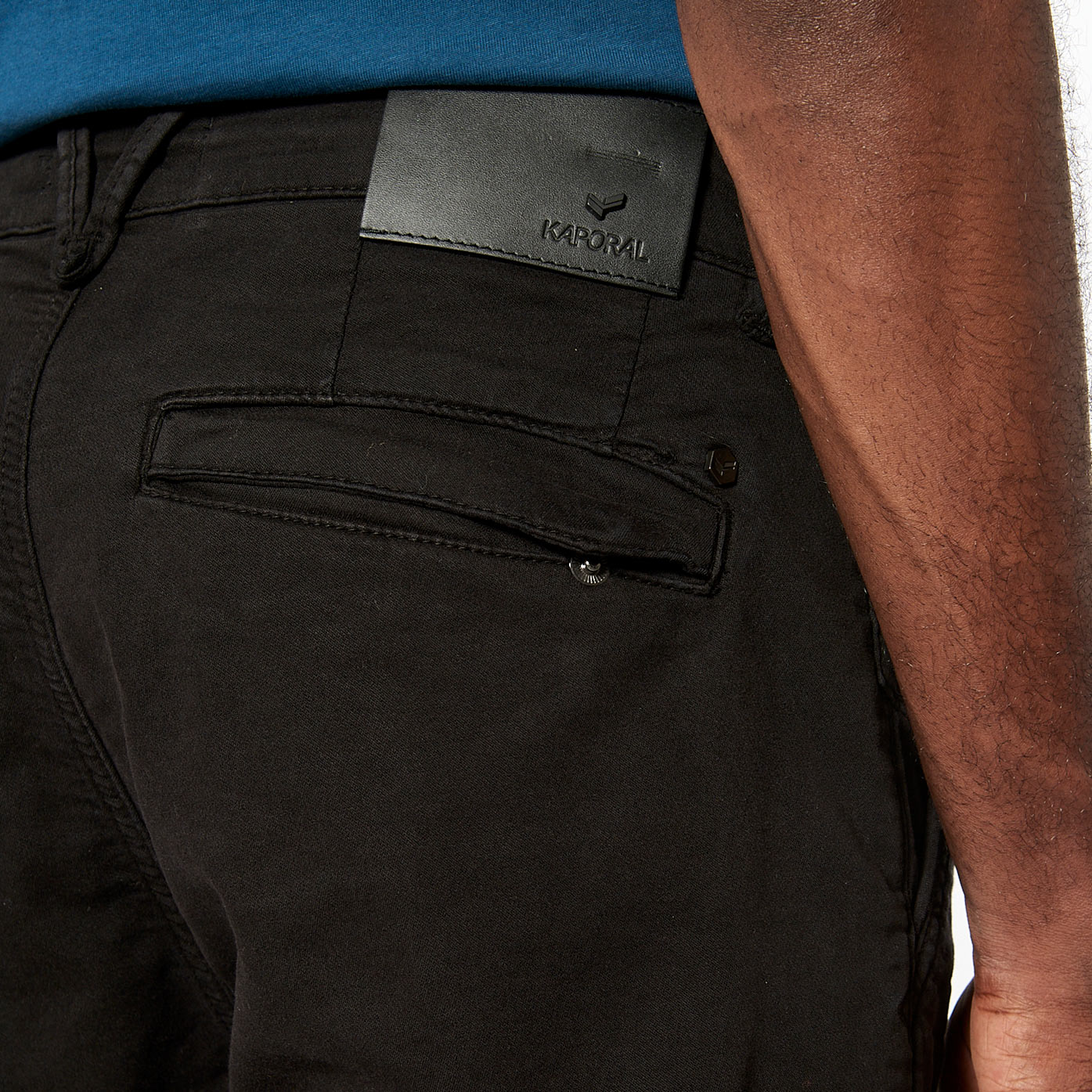 IRWIX  Pantalon noir relaxed cropped Homme