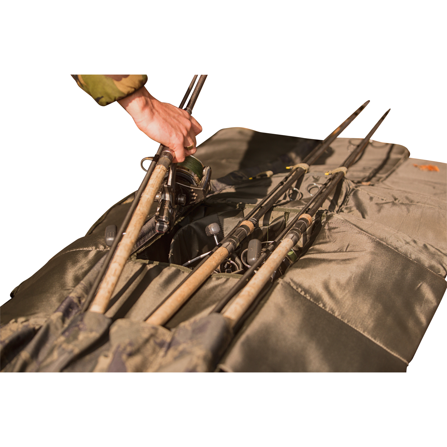 Solar Tackle Rutenfutteral UnderCover Rod Holdall (camo)