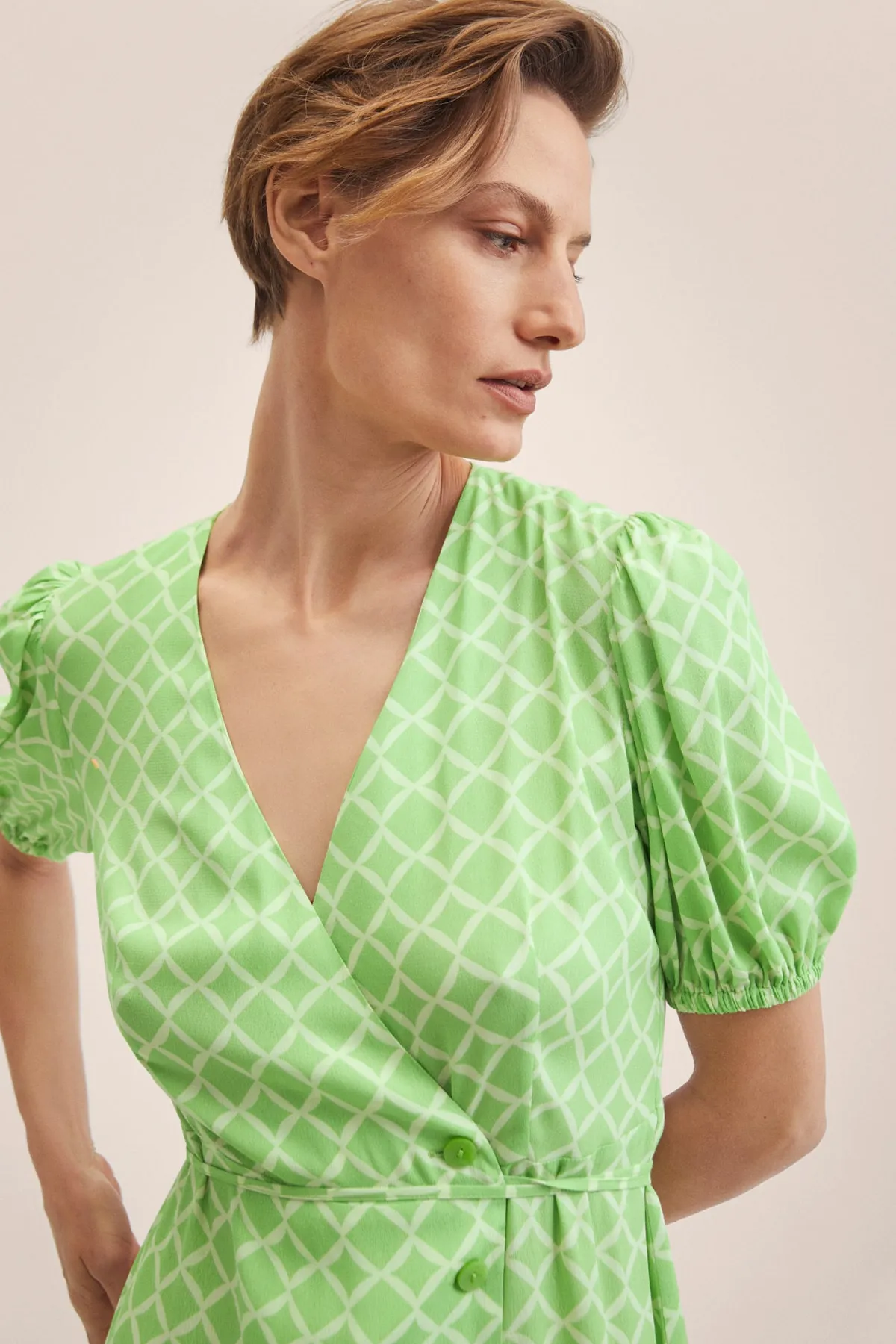 MANGO  27027118 Damen/Mädchen Pastellgrün