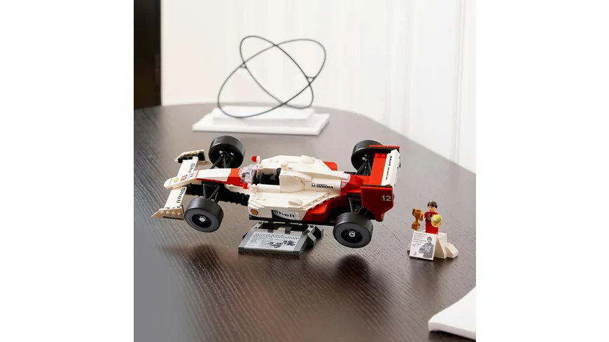 LEGO Icons 10330 McLaren MP4/4 & Ayrton Senna