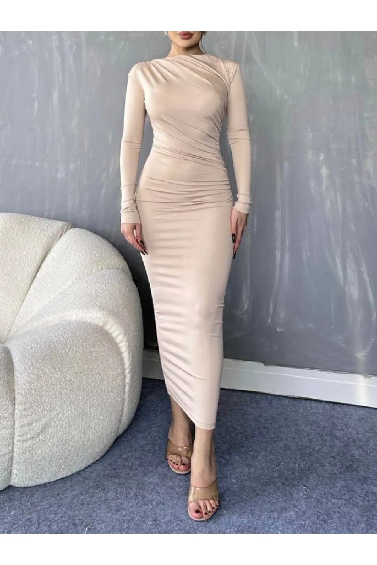 Modamorfo  Langes Skuba-Kleid mit seitlichen Raffungen