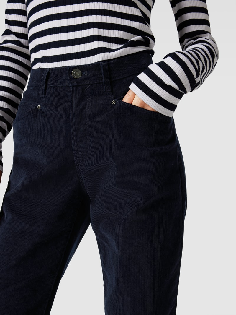 Cordhose mit seitlichen Eingrifftaschen in marineblau