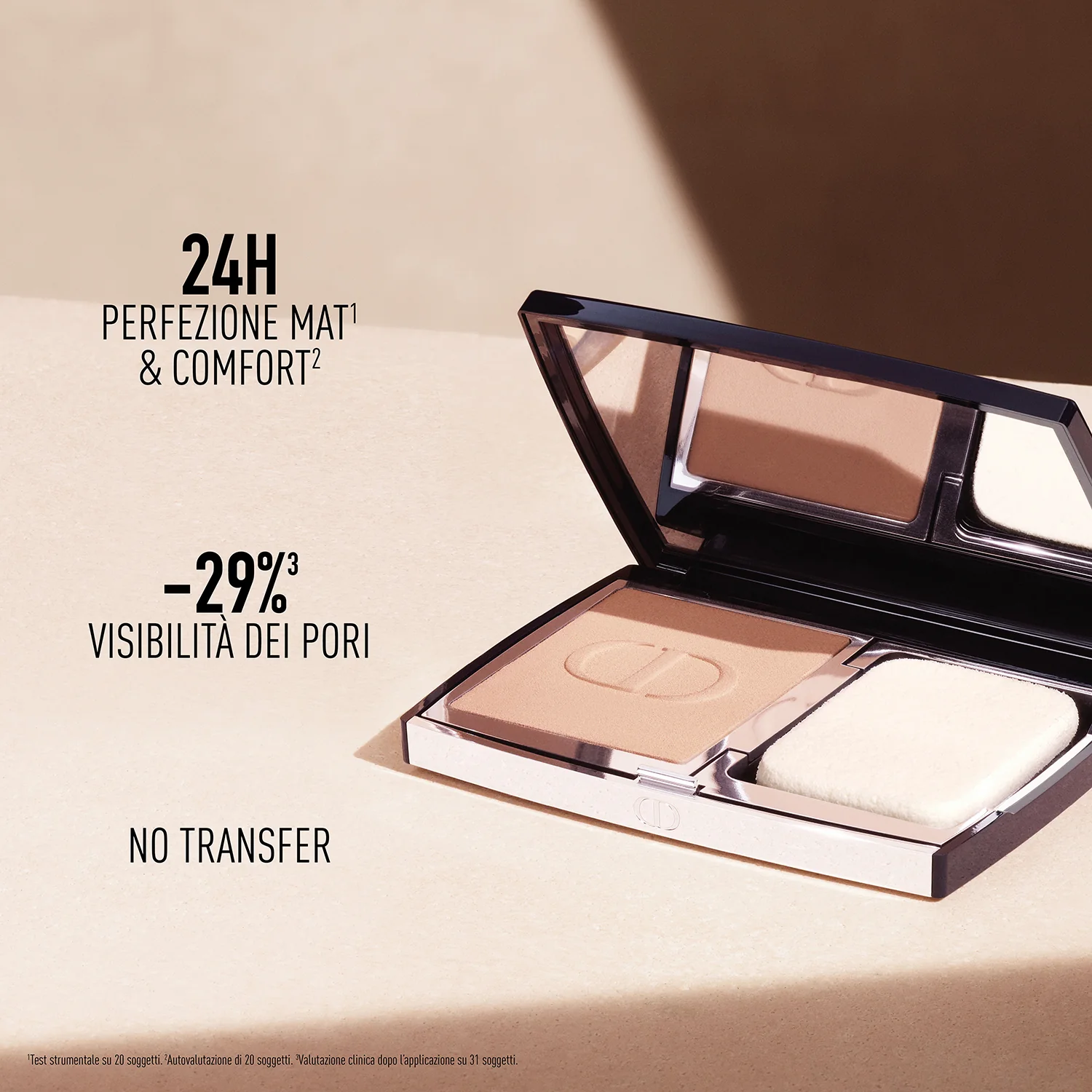 Kompaktný make-up Dior Forever Natural Velvet