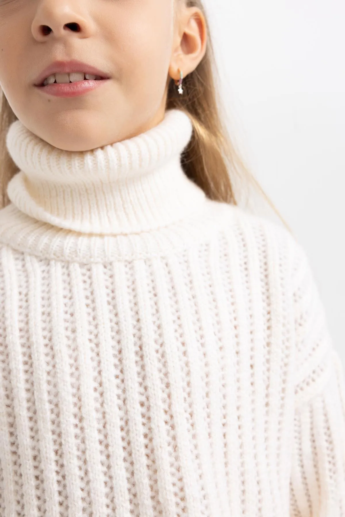 DeFacto  Rollkragenpullover für Mädchen in normaler Passform