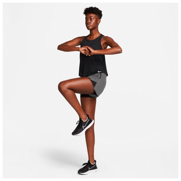 Nike - Women's Dri-FIT Run Division Mid-Rise - Laufshorts
