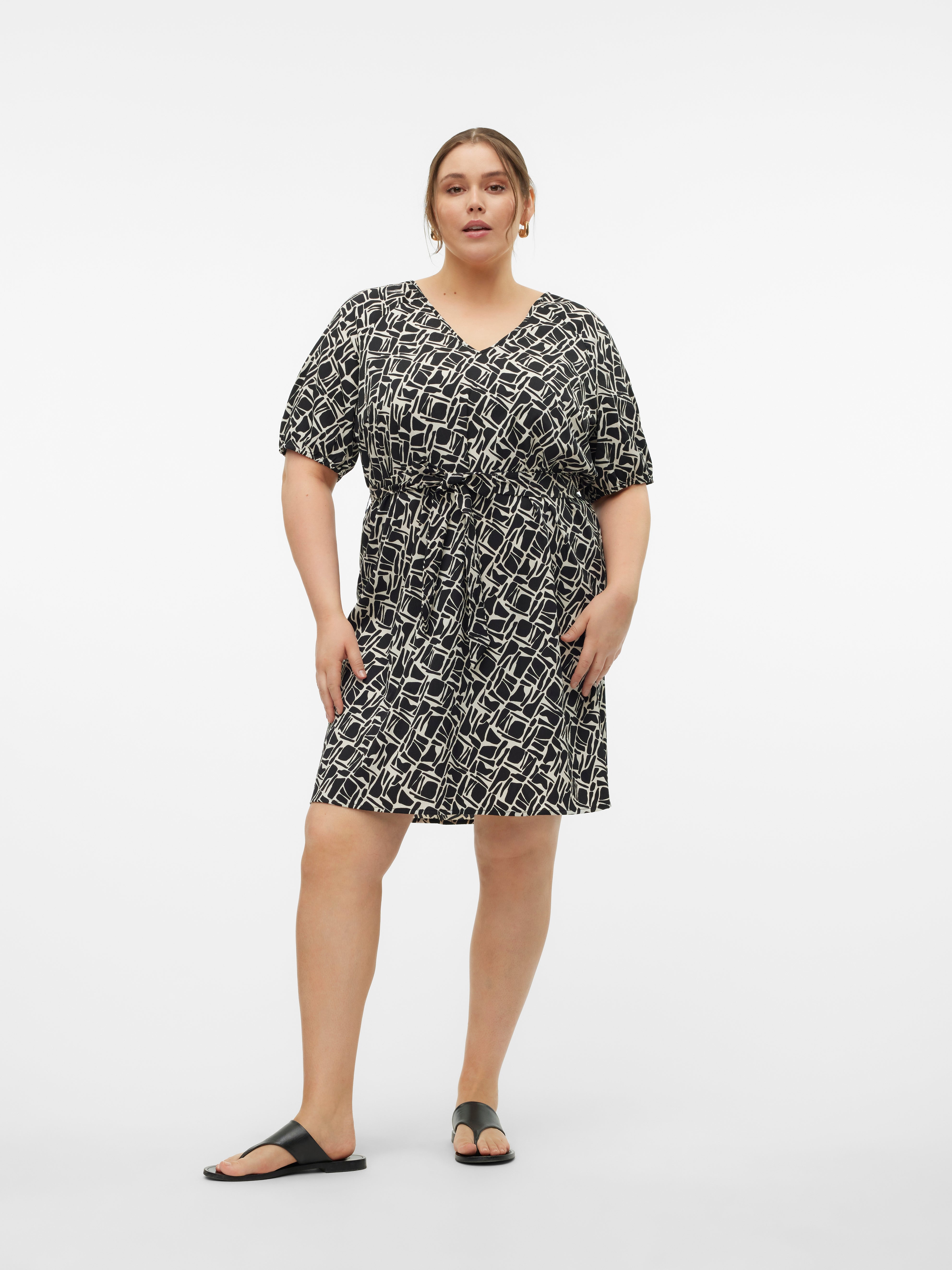 VMCPAGE Kurzes Kleid