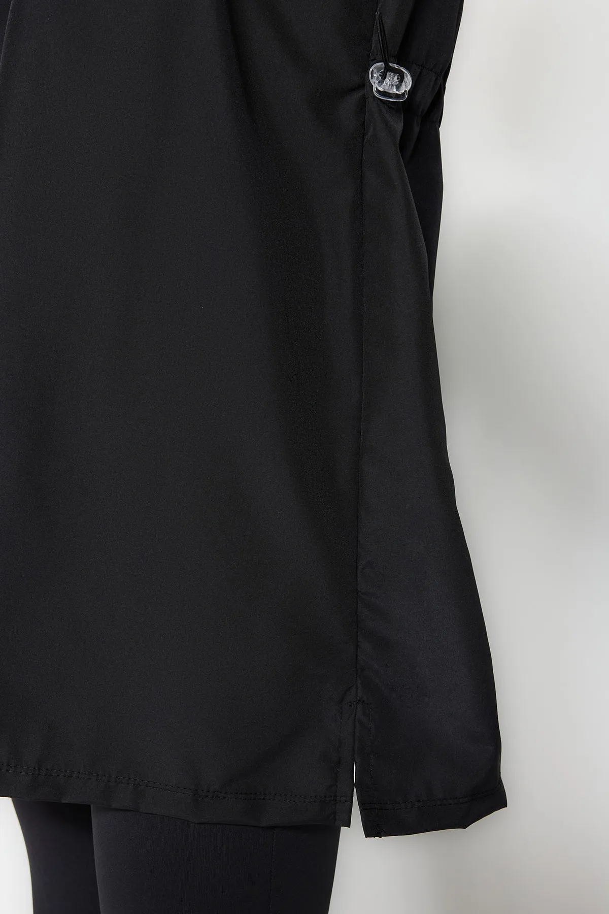 Trendyol Modest  Schwarzes, vollständig überzogenes, 4-teiliges Badeanzug-Set aus gestricktem Lycra in Schwarz TCTSS23CF00000