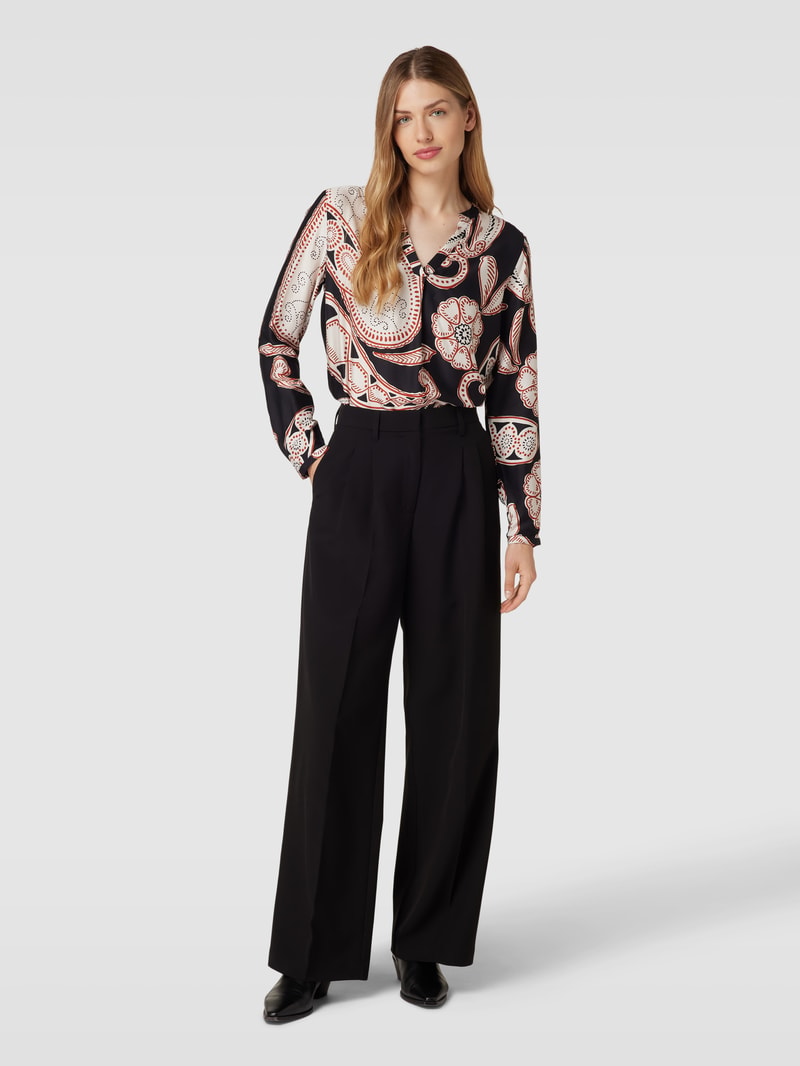 Blusenshirt mit Allover-Muster in schwarz