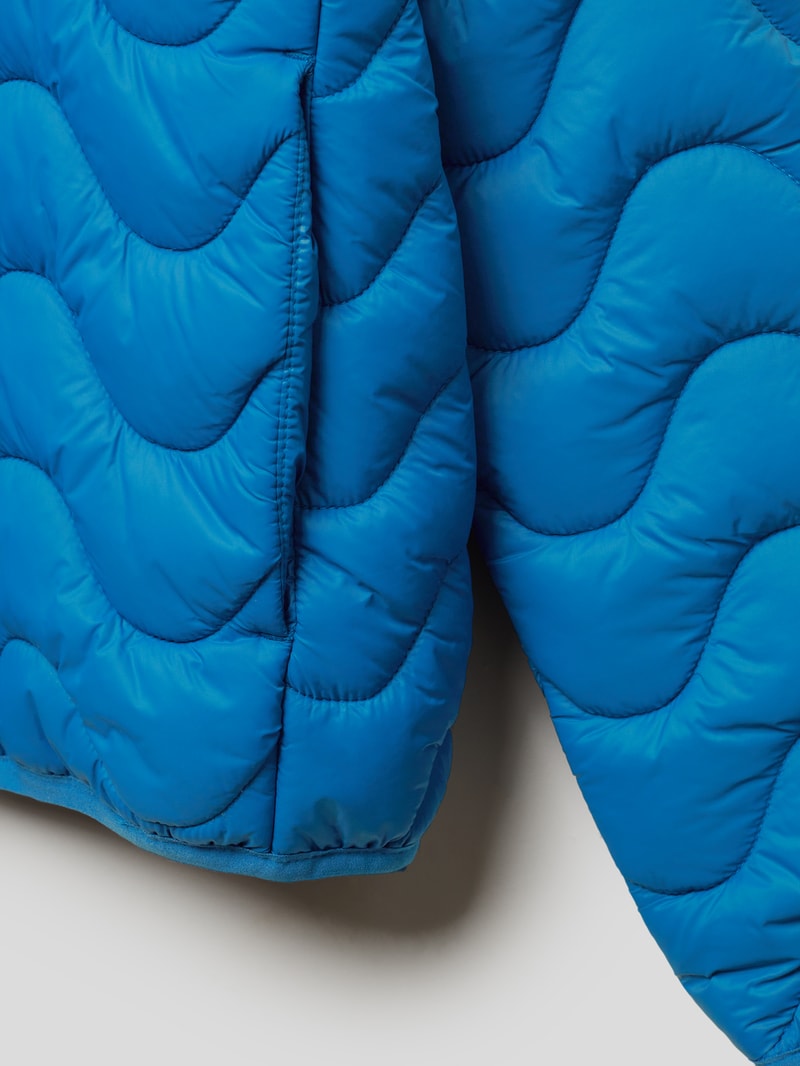 Steppjacke mit Kapuze in blau