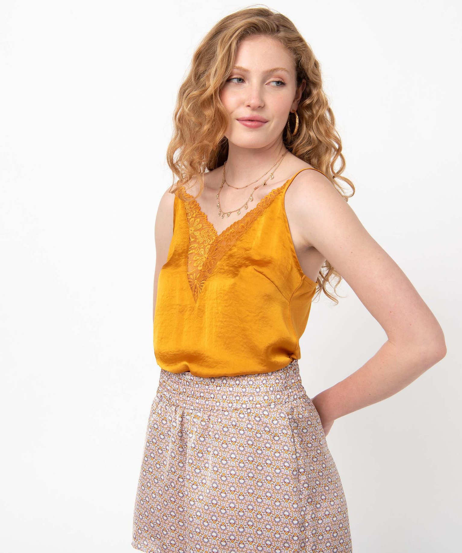 Débardeur lingerie femme avec col en dentelle jaune | GEMO