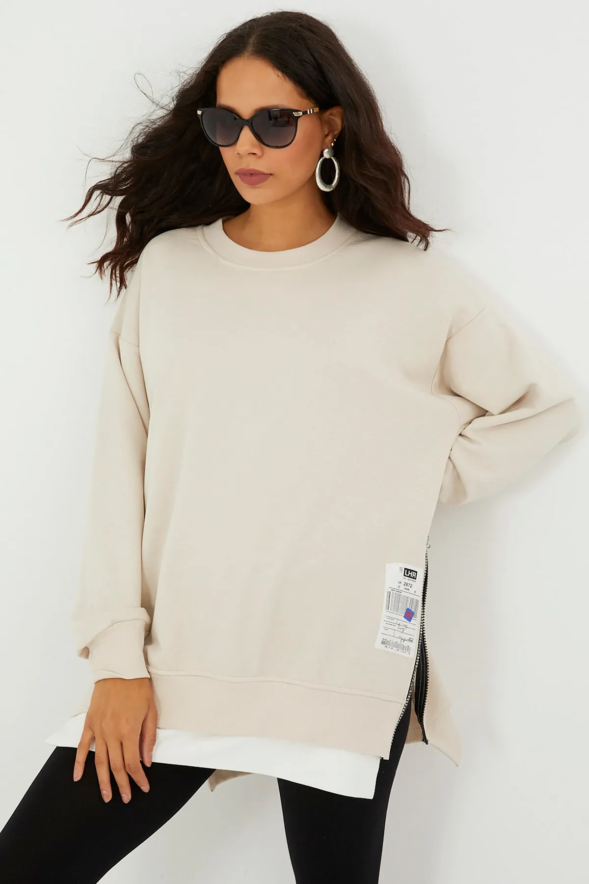 Cool & Sexy  Ecrufarbenes Oversize-Sweatshirt mit seitlichem Reißverschluss für Damen BK231095