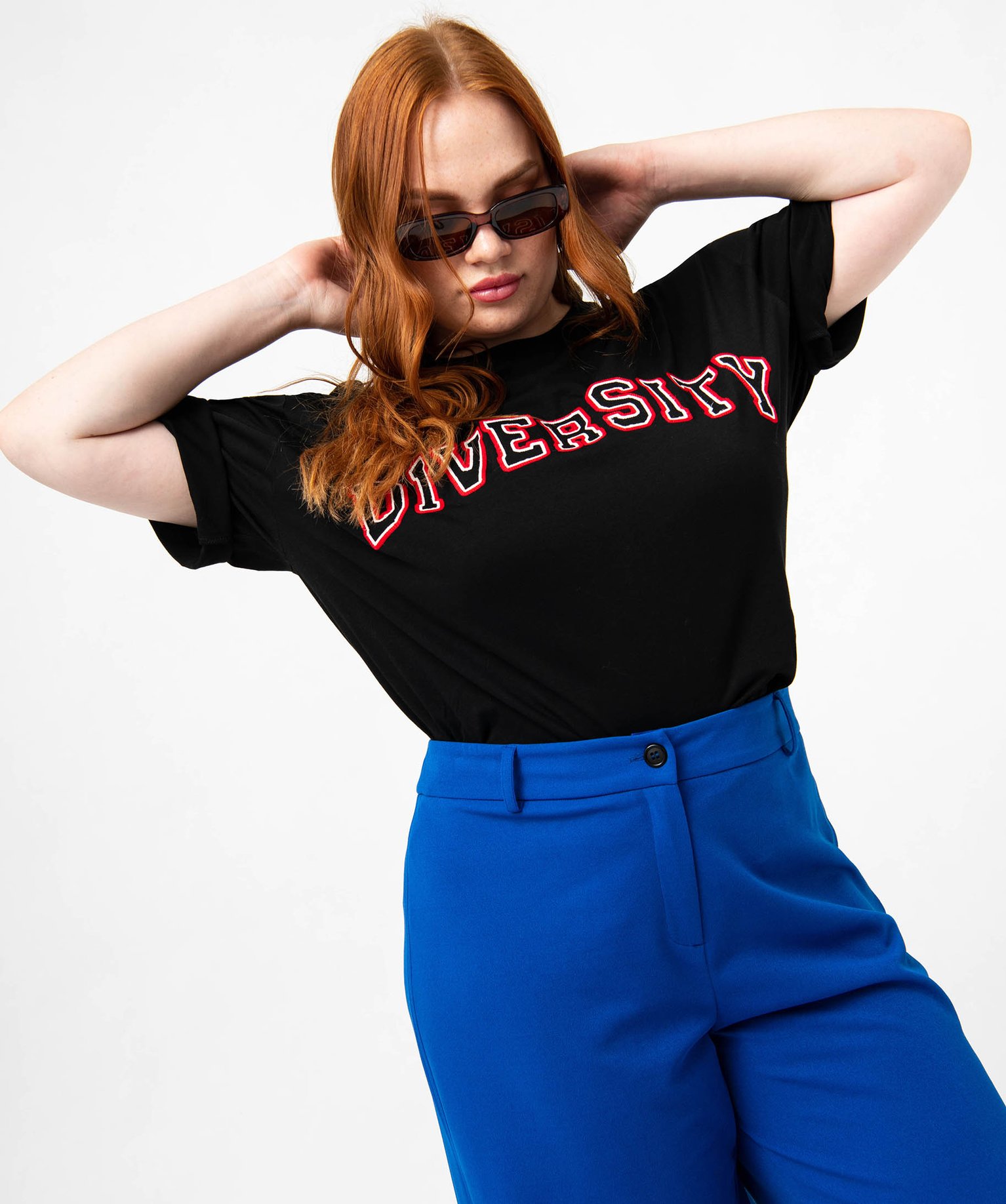 Tee-shirt à manches courtes avec message brodé femme grand... noir | GEMO