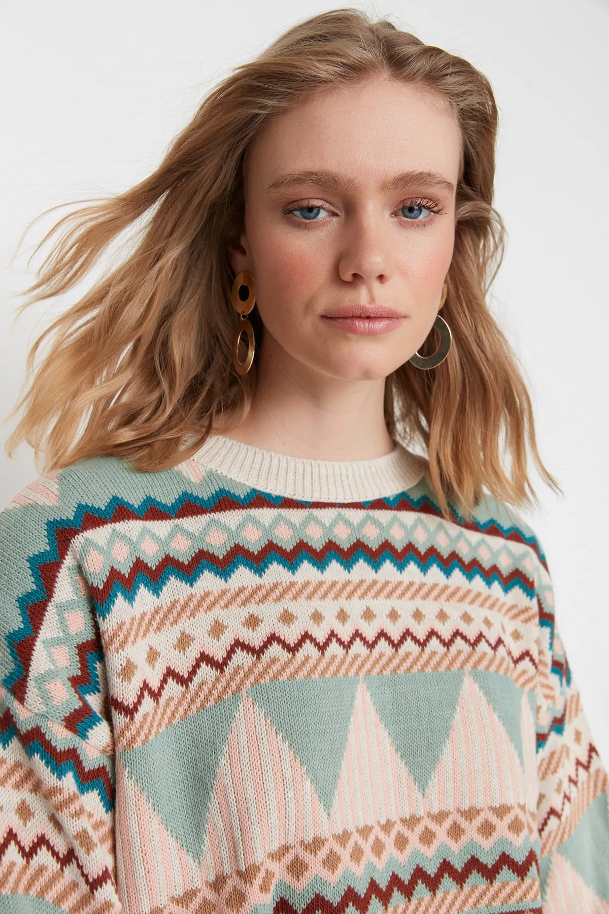 Trendyol Collection  Mintfarbener Strickpullover mit Rundhalsausschnitt und weiter Passform TWOAW21KZ0941
