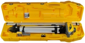 Spectra Physics 600507 LL100N Rotating construction laser + tripod + staff (package)