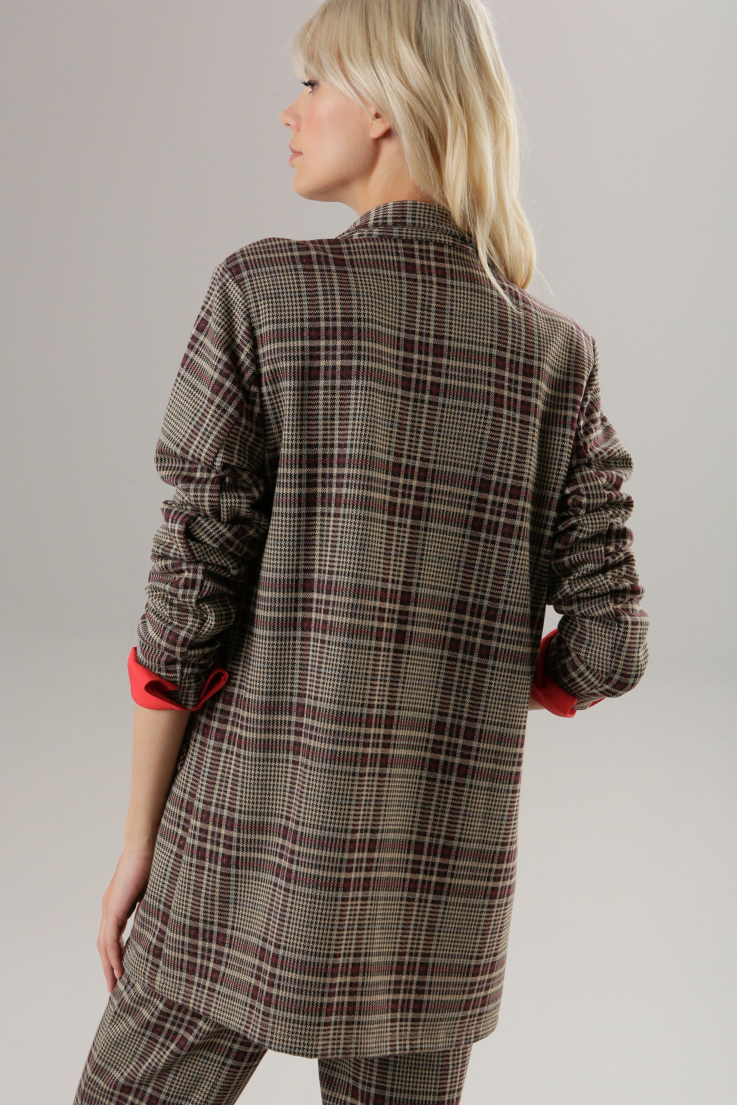 Aniston SELECTED Longblazer mit Schulterpolstern und trendy Karo-Muster