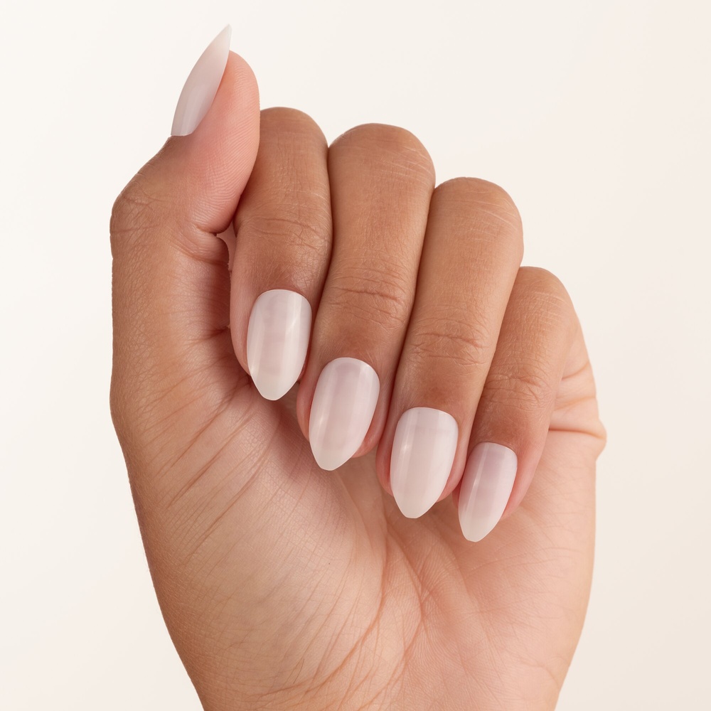 essence nails in style faux ongles 15 KEEP IT BASIC Faux Ongles