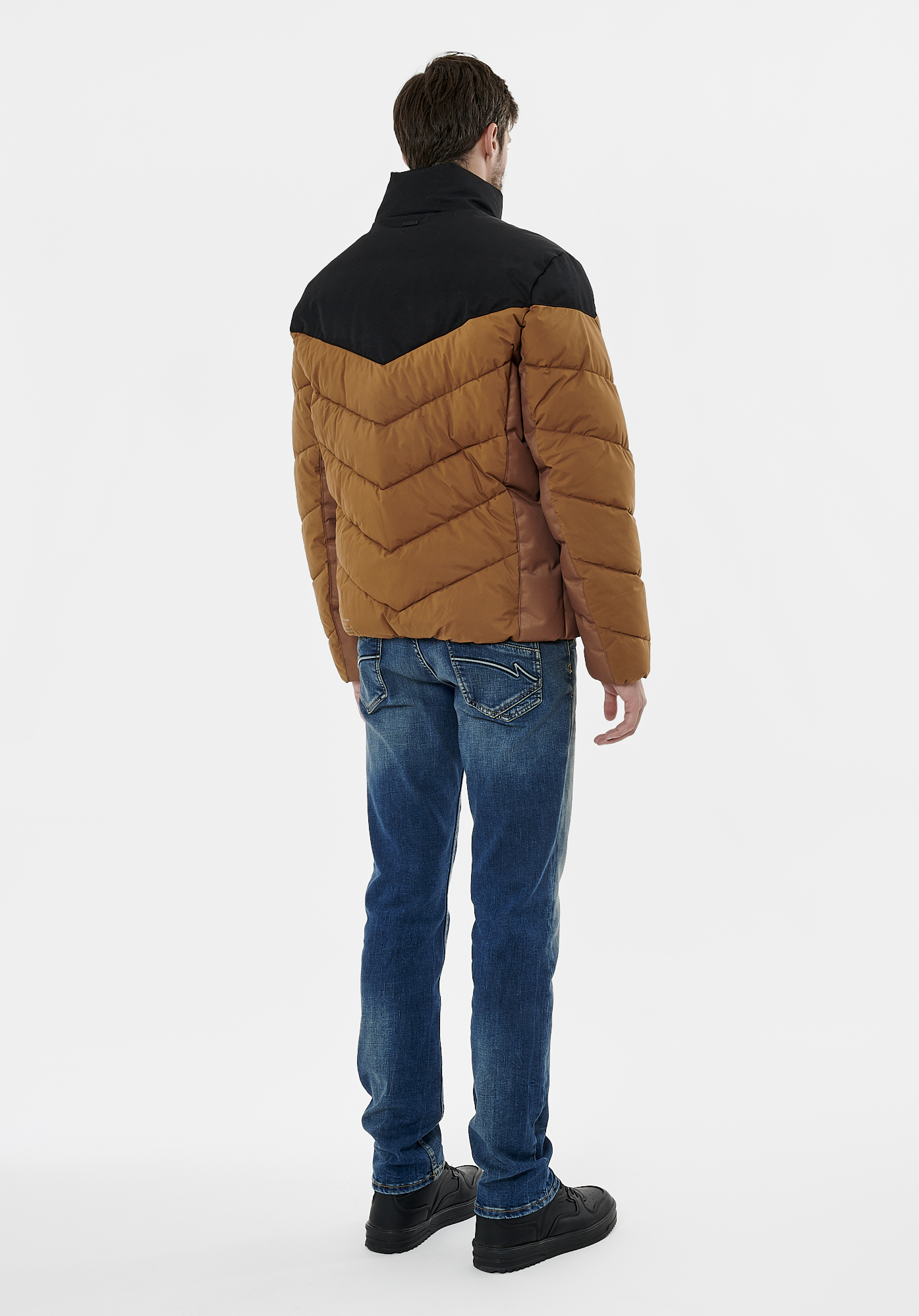CHAZ   Doudoune marron homme « Aqua-réactive »