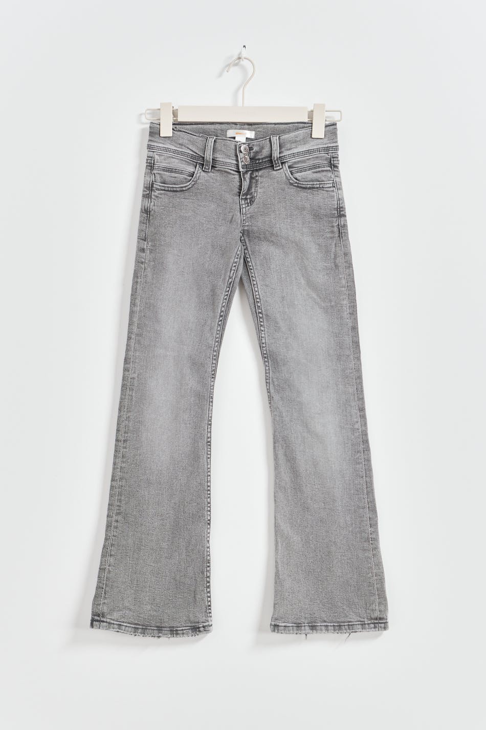 Low flare star jeans