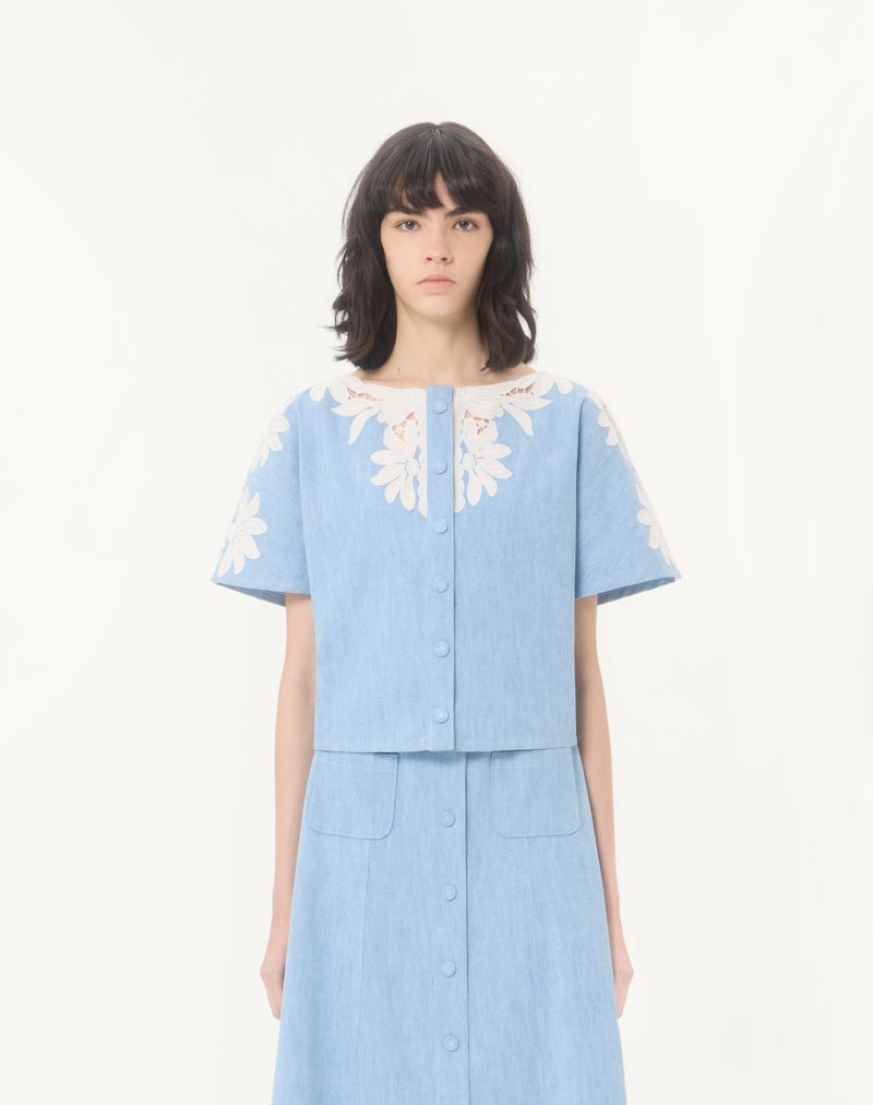 Camisa jeans bordada azul-clara