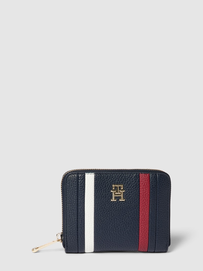 Portemonnaie mit Label-Applikation in marineblau