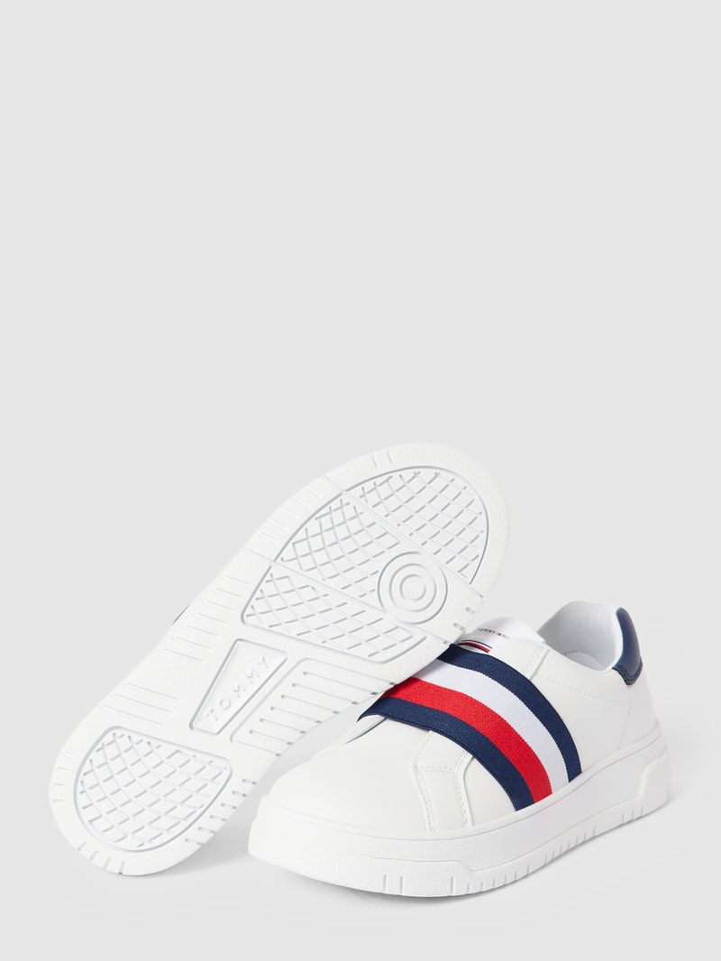 Slip-on-Sneaker mit labeltypischem Besatz Modell 'PAULENE' in weiß