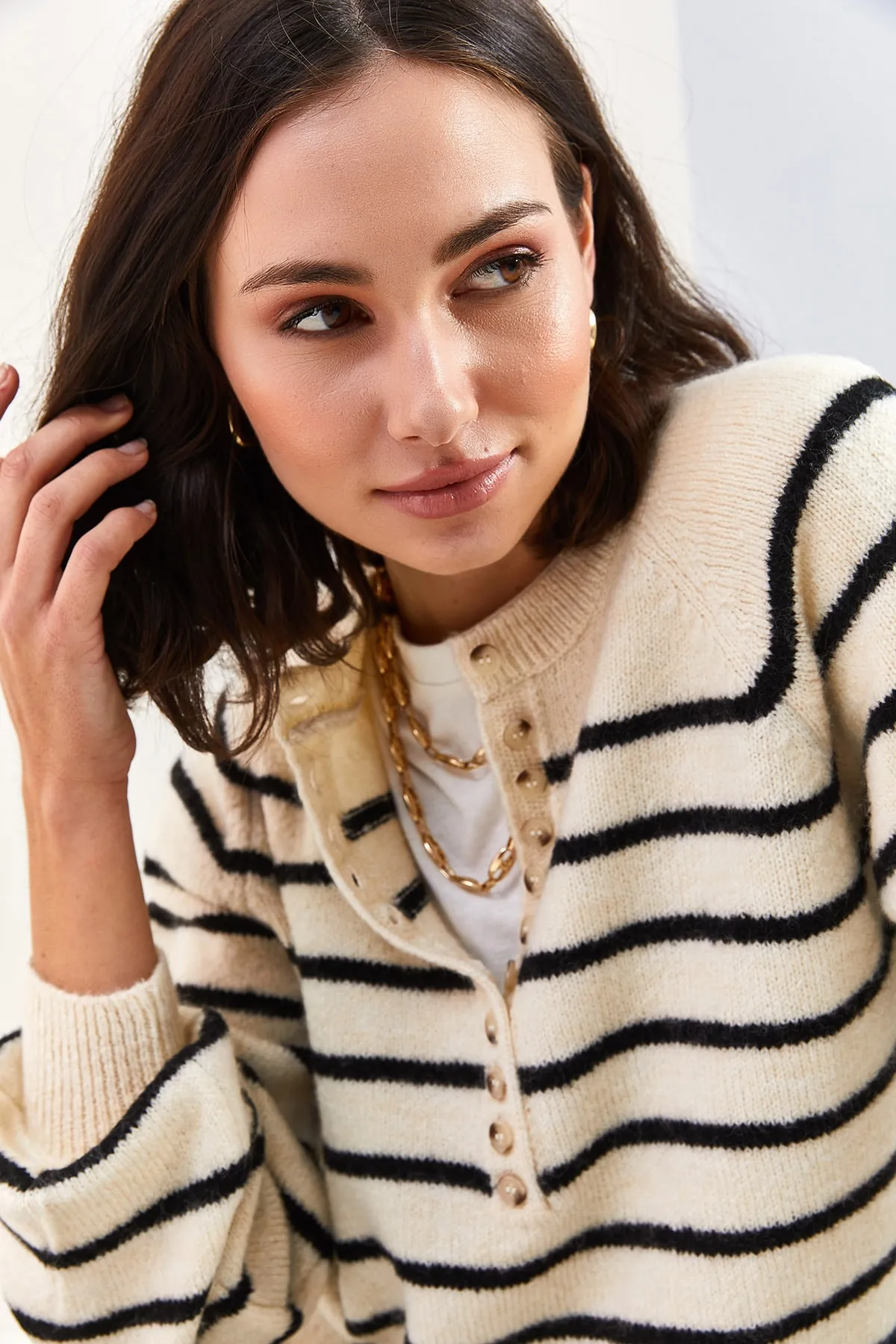 Bianco Lucci  Gestreifter Strickpullover mit Rollkragen und geknöpftem Kragen für Damen
