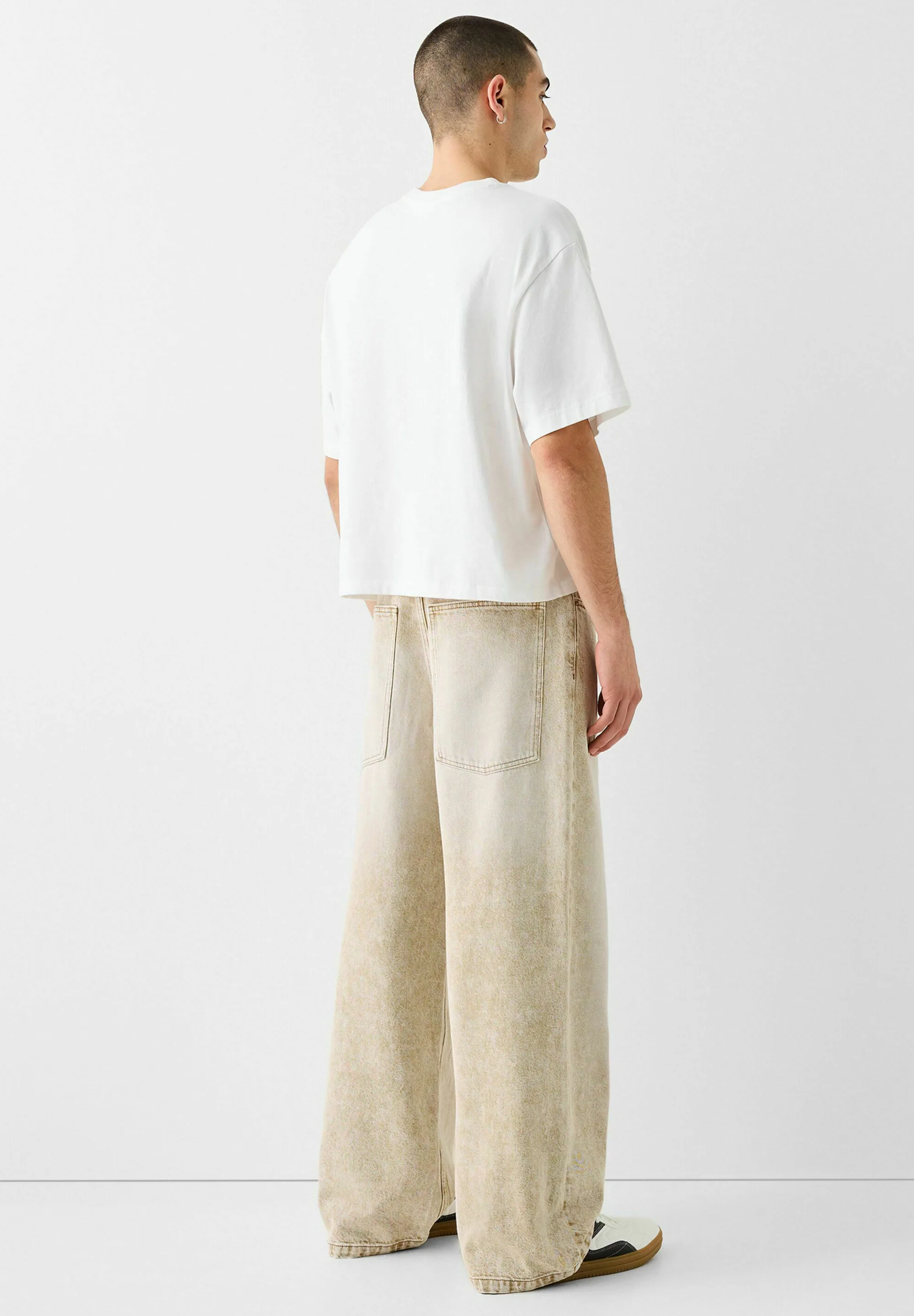 Bershka SUPER BAGGY - Vaqueros holgados