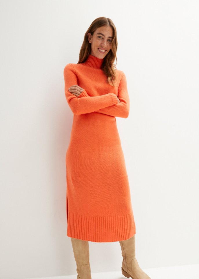 Strickkleid in Midi-Länge mit Stehkragen und Schlitzen